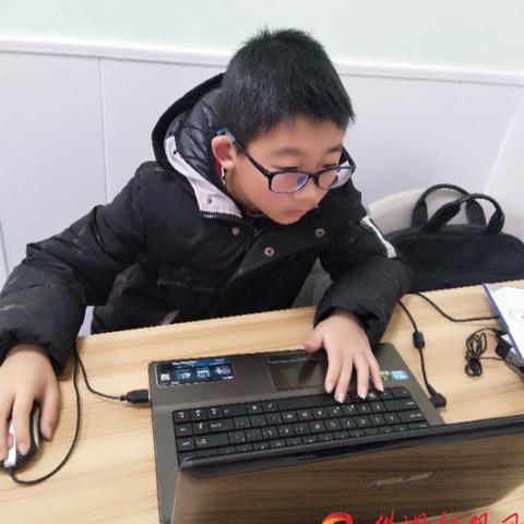 (如何用scratch做飞机大战)使用Scratch进行编程,开启刺激的飞机大战挑战!