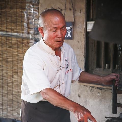 (探秘中国风箱制作的详细步骤和技艺传承)探秘中国风箱制作的详细步骤和技艺传承