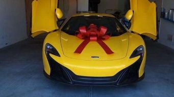 豪车盛宴卡牌:挥金如土的豪车比拼与心思玩法结合的热门卡牌游戏