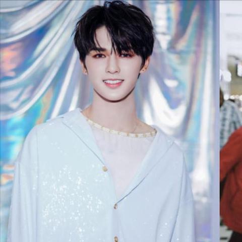 (整容液视频解说)整容液真人版大揭秘：真实案例曝光，改变面容的背后真相揭示