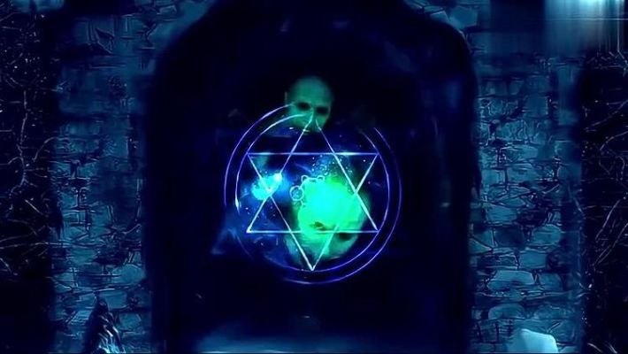 封印被打开后的症状：失控的力量席卷大地，恐怖与混乱无法遏制