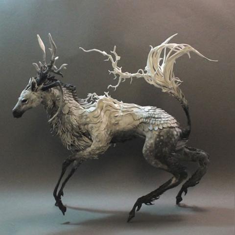 (魔幻手游官网)探秘魔幻手游交易平台:玩家交流购买装备,畅享奇幻游戏世界