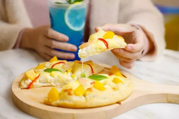 甜芝士sweech的最新消息:品牌新品火爆登场,美味诱人引无数尝鲜!