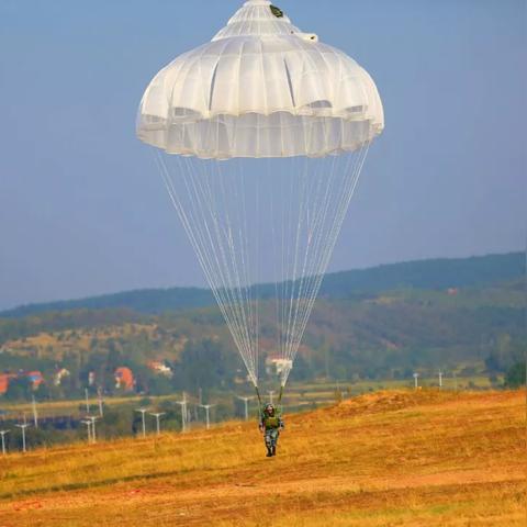 掌握射击绝技，最佳炮手手游大揭秘:如何成为游戏中的无敌炮手？
